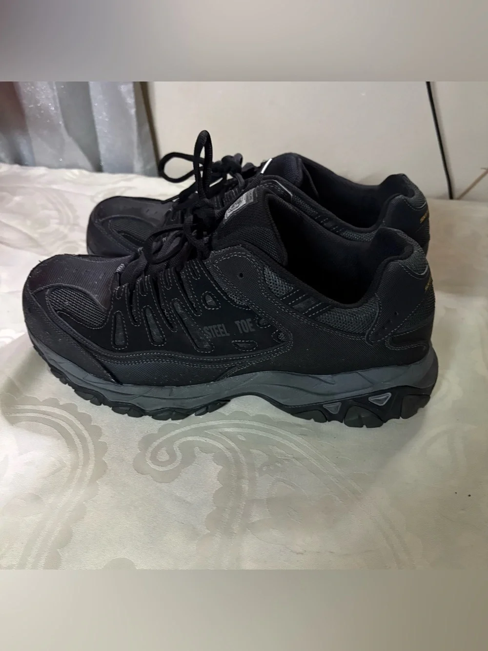 Sketchers Men's Black Steel Toe Work Shoes size 12